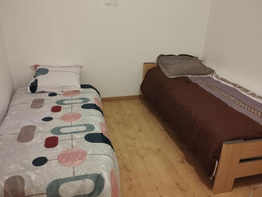 شقة Agreable Maison Avec Parking Gratuit أميا المظهر الخارجي الصورة
